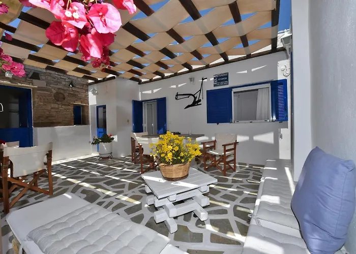 Tinos Peristerionas